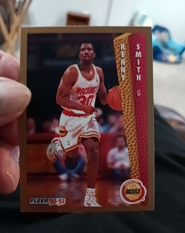 1992-93 Fleer #85 Kenny Smith — front