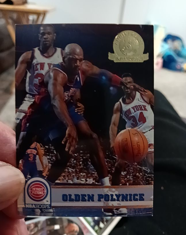 1993-94 NBA Hoops #64 Olden Polynice — front