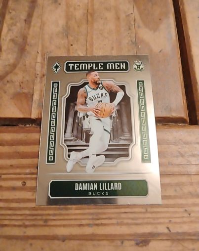 2023-24 Panini Phoenix #5 Damian Lillard — front