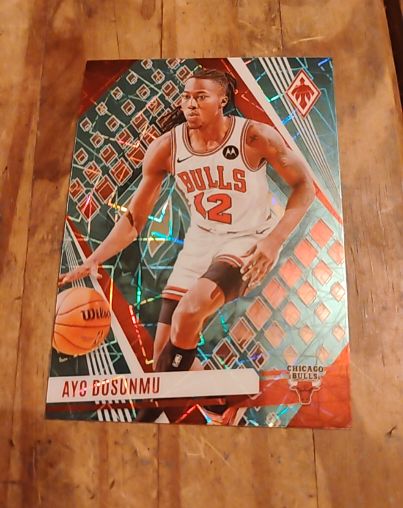 2023-24 Panini Phoenix #162 Ayo Dosunmu — front