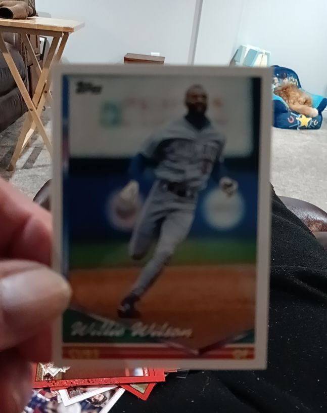 1994 Topps #698 Willie Wilson — front