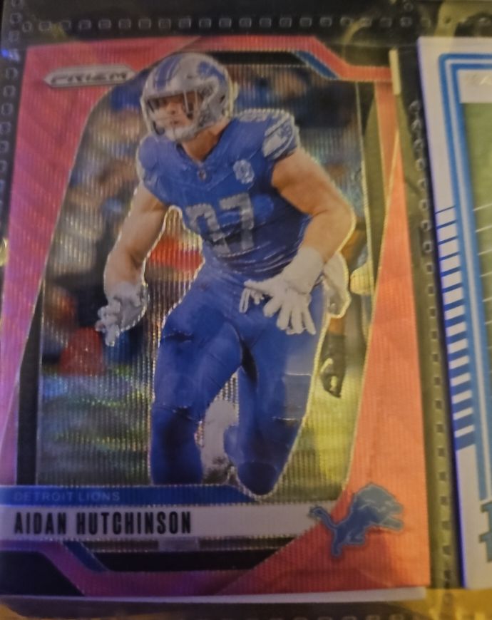 2024 Panini Prizm #97 Aidan Hutchinson Pink Wave — front