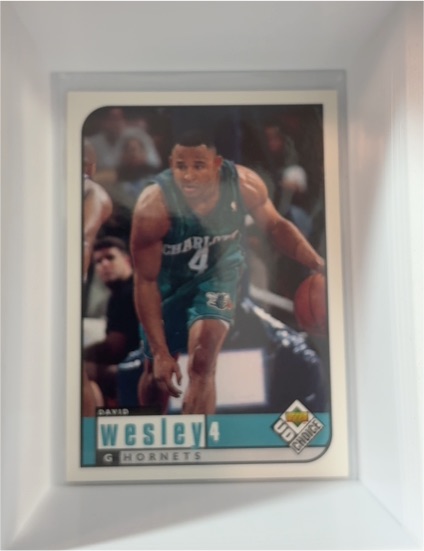 1998 Upper Deck UD Choice #4 David Wesley — front