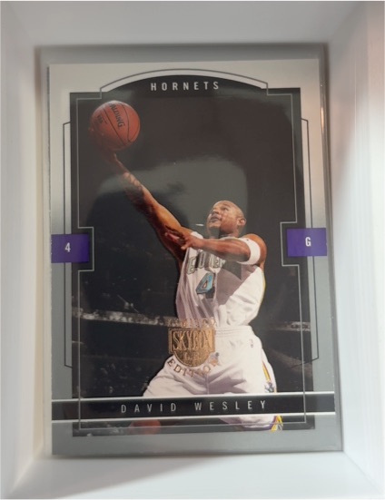 2003 SkyBox Limited Edition #18 David Wesley — front