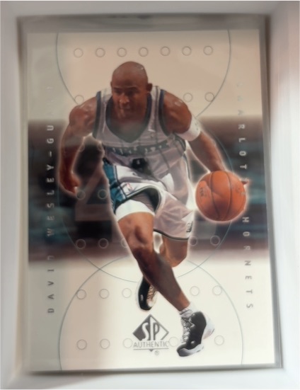 2000-01 Upper Deck SP Authentic #9 David Wesley — front
