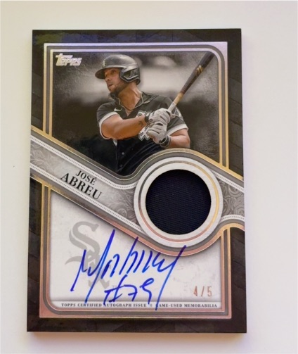 2021 Topps Museum Collection Momentous Material Jumbo Patch Auto Jose Abreu #4/5 — front