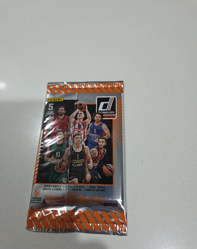 2024-2025 Panini Donruss Turkish Airlines Euroleague Basketball Pack — front