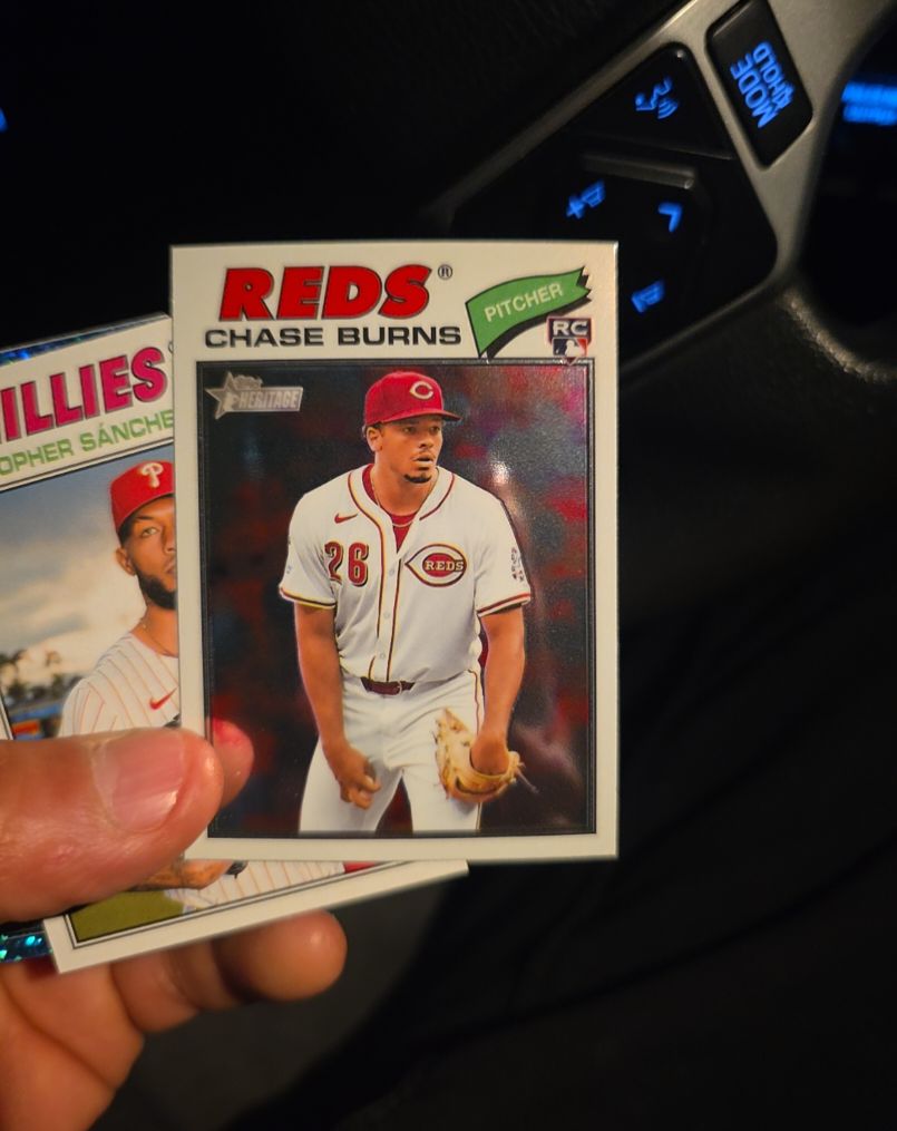 2026 Topps Heritage #212 Chase Burns — front
