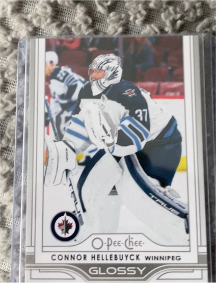 2025-26 Upper Deck Series 2 O-Pee-Chee Glossy #OG-39 Connor Hellebuyck — front