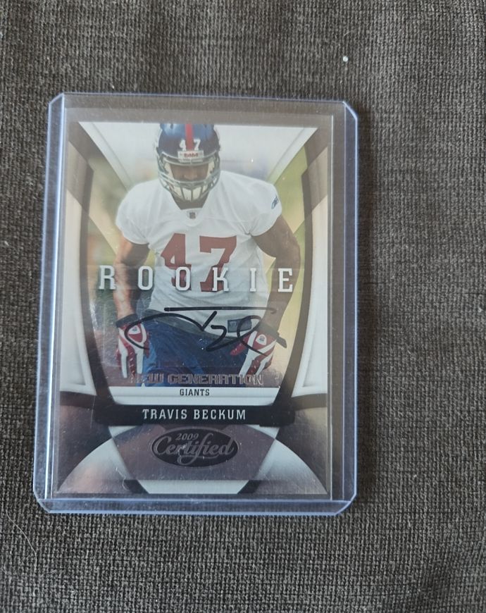 2009 Donruss Certified #198 Travis Beckum Rookie — front
