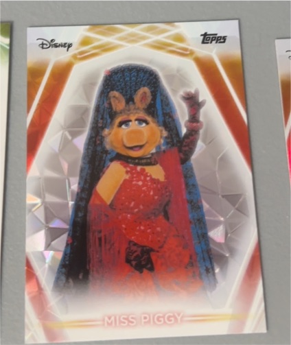2025 Topps Chrome Disney #123 Miss Piggy — front