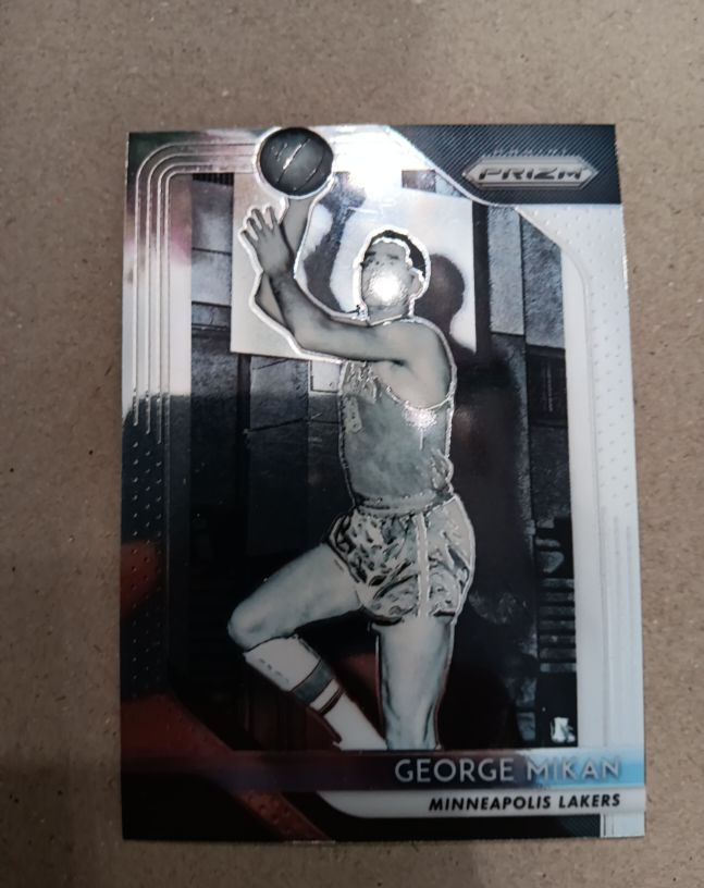 2018-19 Panini Prizm #285 George Mikan — front