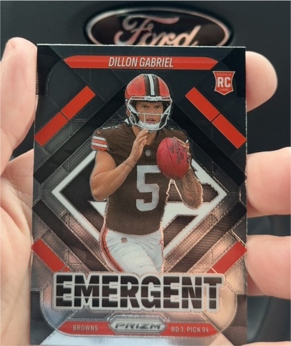 2025 Panini Prizm Football #18 Dillon Gabriel Emergent — front