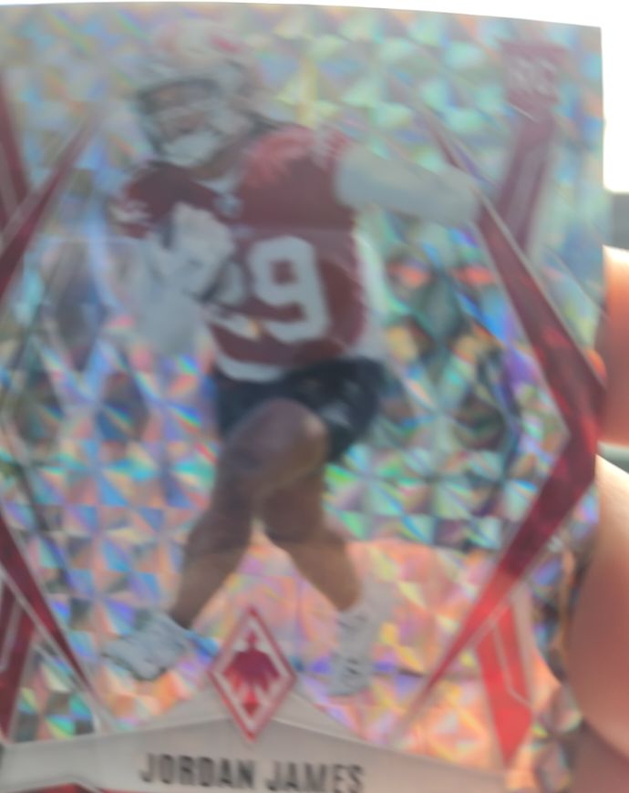 2025 Panini Phoenix #220 Jordan James — front