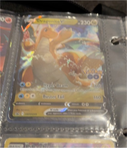 2022 Pokémon GO #049 Dragonite V — front