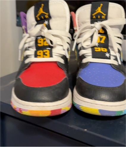 Nike Air Jordan 1 Mid SE GS Six Championships FD1317-007 — front