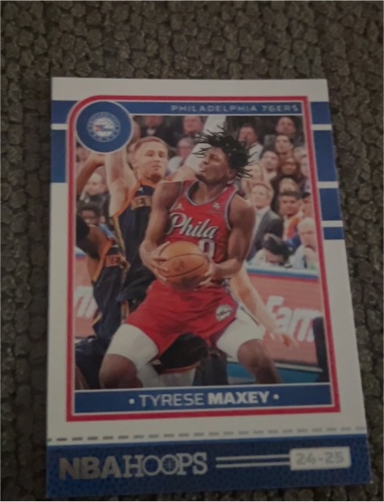 2024-25 Panini NBA Hoops #84 Tyrese Maxey — front