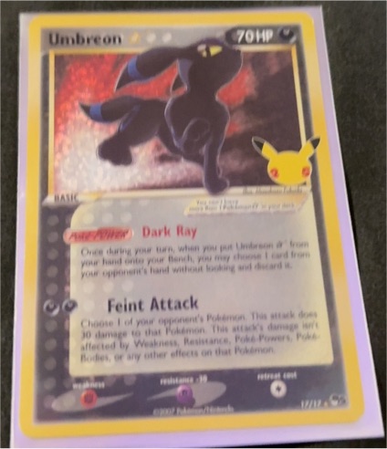 2021 Pokémon TCG Celebrations Classic Collection #17 Umbreon Star — front