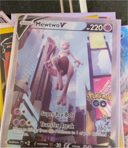 2022 Pokémon GO #072 Mewtwo V — front