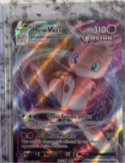 2021 Pokémon Fusion Strike #114 Mew VMAX — front