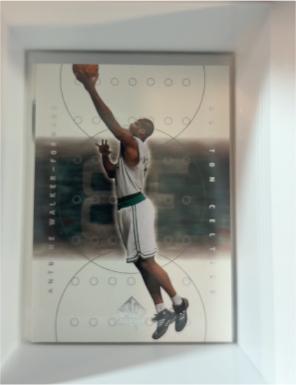 2000-01 Upper Deck SP Authentic #5 Antoine Walker — front