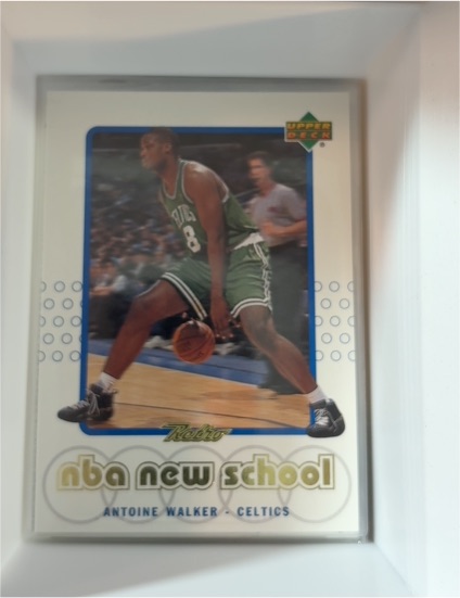 1999-00 Upper Deck Retro Old School/New School #S26 Antoine Walker — front