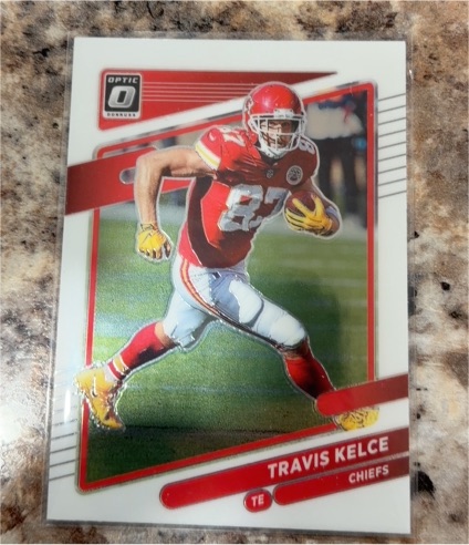 2021 Donruss Optic #33 Travis Kelce — front
