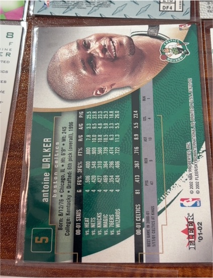 2001-02 Fleer #5 Antoine Walker — front