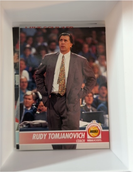 1993-94 Hoops #239 Rudy Tomjanovich Houston Rockets Coach — front