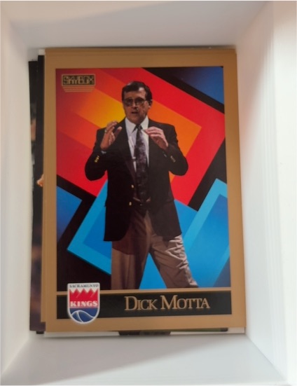 1990-91 SkyBox #323 Dick Motta — front