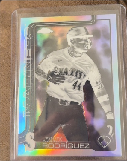 2025 Topps Chrome #261 Julio Rodriguez — front