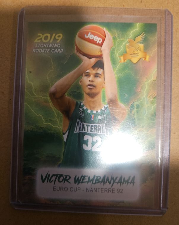 2019 Prodigy Lightning Rookie Card Victor Wembanyama — front