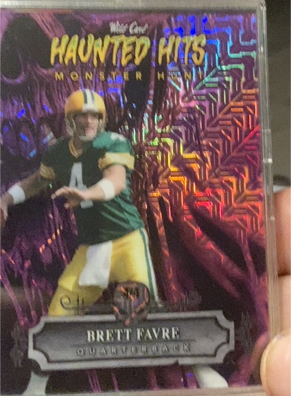 2024 Wild Card Haunted Hits #HHF-BF Brett Favre — front