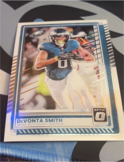 2025 Panini Donruss Optic #28 DeVonta Smith — front