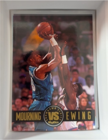 1993 SkyBox Premium Showdown Series #SS1 Alonzo Mourning vs Patrick Ewing — front