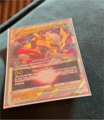 2022 Pokémon Lost Origin #131 Giratina VSTAR — front