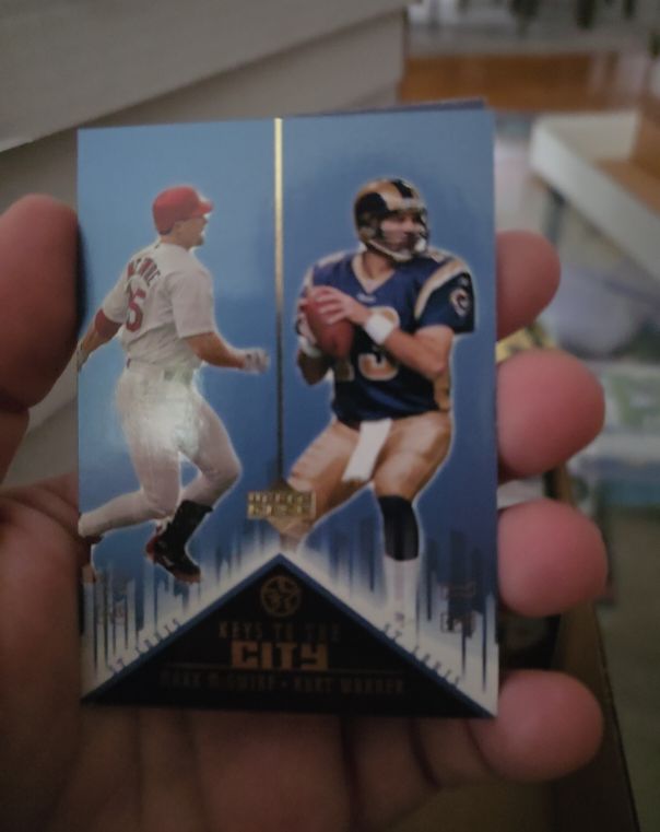 2002-03 Upper Deck SuperStars Keys to the City #K3 Mark McGwire / Kurt Warner — front