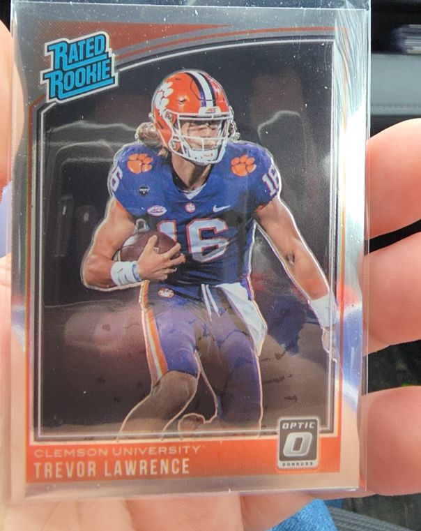 2021 Panini Chronicles Donruss Optic Rated Rookie #201 Trevor Lawrence — front