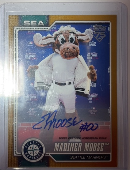 2026 Topps Series 1 #M-8 Mariner Moose — front