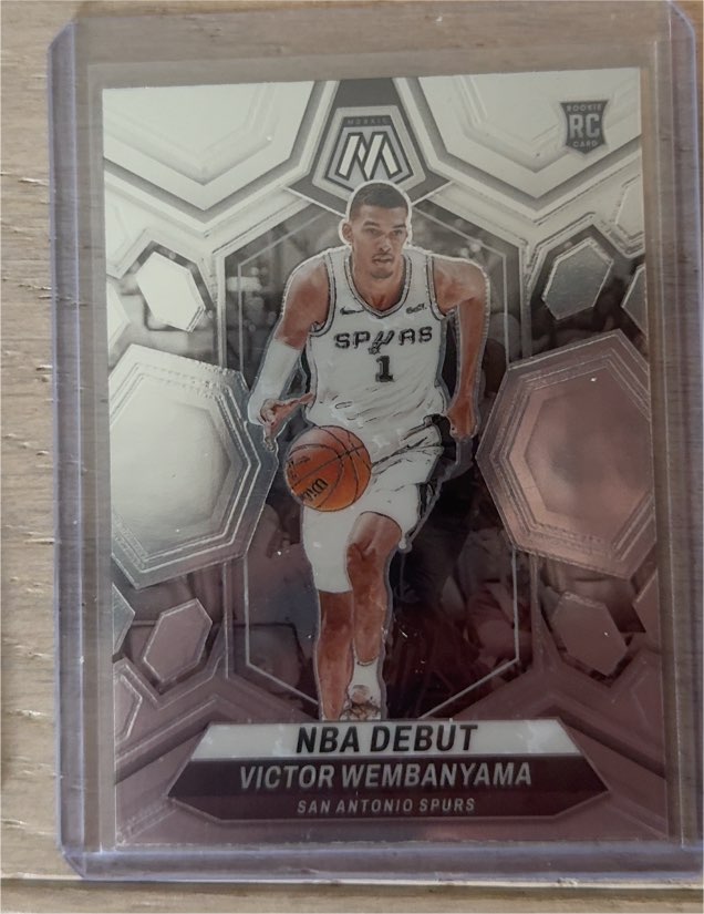 2023-24 Panini Mosaic #257 Victor Wembanyama NBA Debut — front