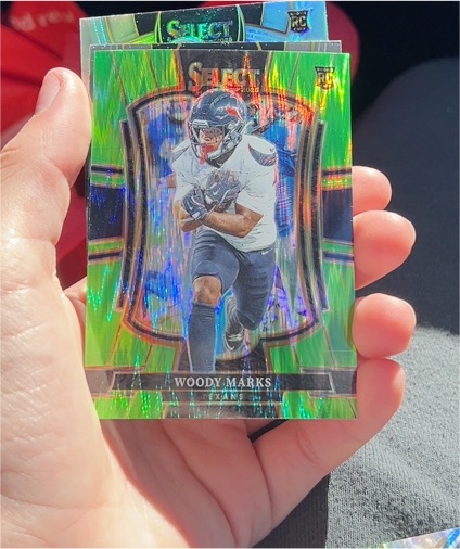 2025 Panini Select #135 Woody Marks Premier Level Green & Yellow Prizm Shock Rookie — front