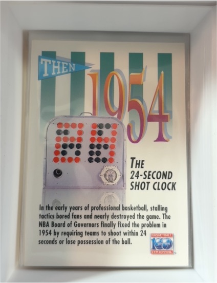 1991-92 SkyBox #526 The 24-Second Shot Clock — front