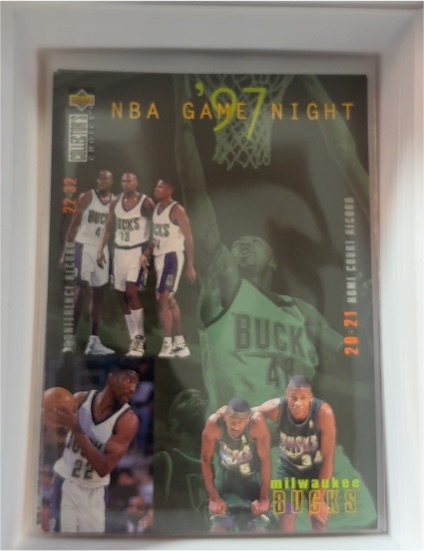 1997-98 Upper Deck Collector's Choice NBA Game Night #170 Milwaukee Bucks — front