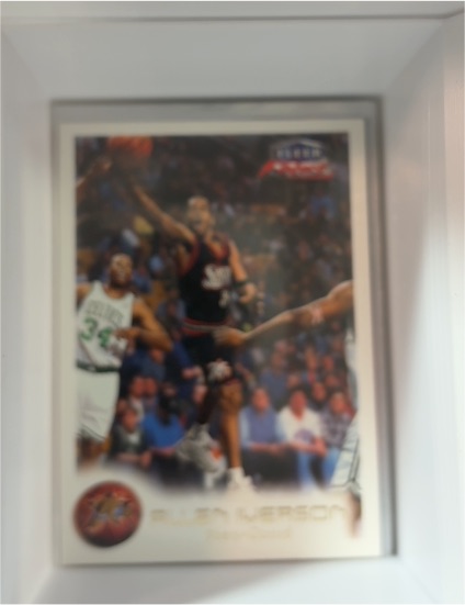 1999-00 Fleer Focus #18 Allen Iverson — front
