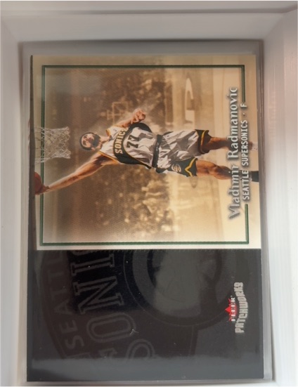 2003-04 Fleer Patchworks #82 Vladimir Radmanovic — front