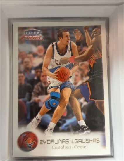 1999-00 Fleer Focus #45 Zydrunas Ilgauskas — front
