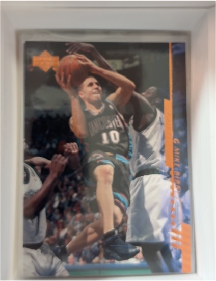 2000-01 Upper Deck #175 Mike Bibby — front