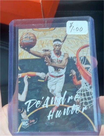 2019-20 Panini Chronicles Luminance #152 De'Andre Hunter Rookie RC Atlanta Hawks — front