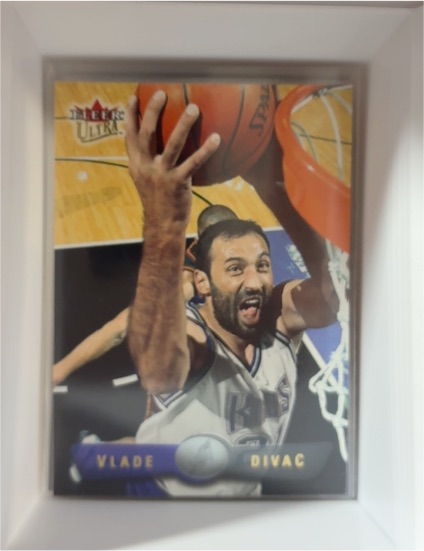 2001-02 Fleer Ultra #119 Vlade Divac — front