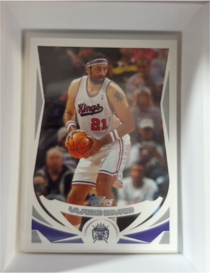 2004-05 Topps #107 Vlade Divac — front